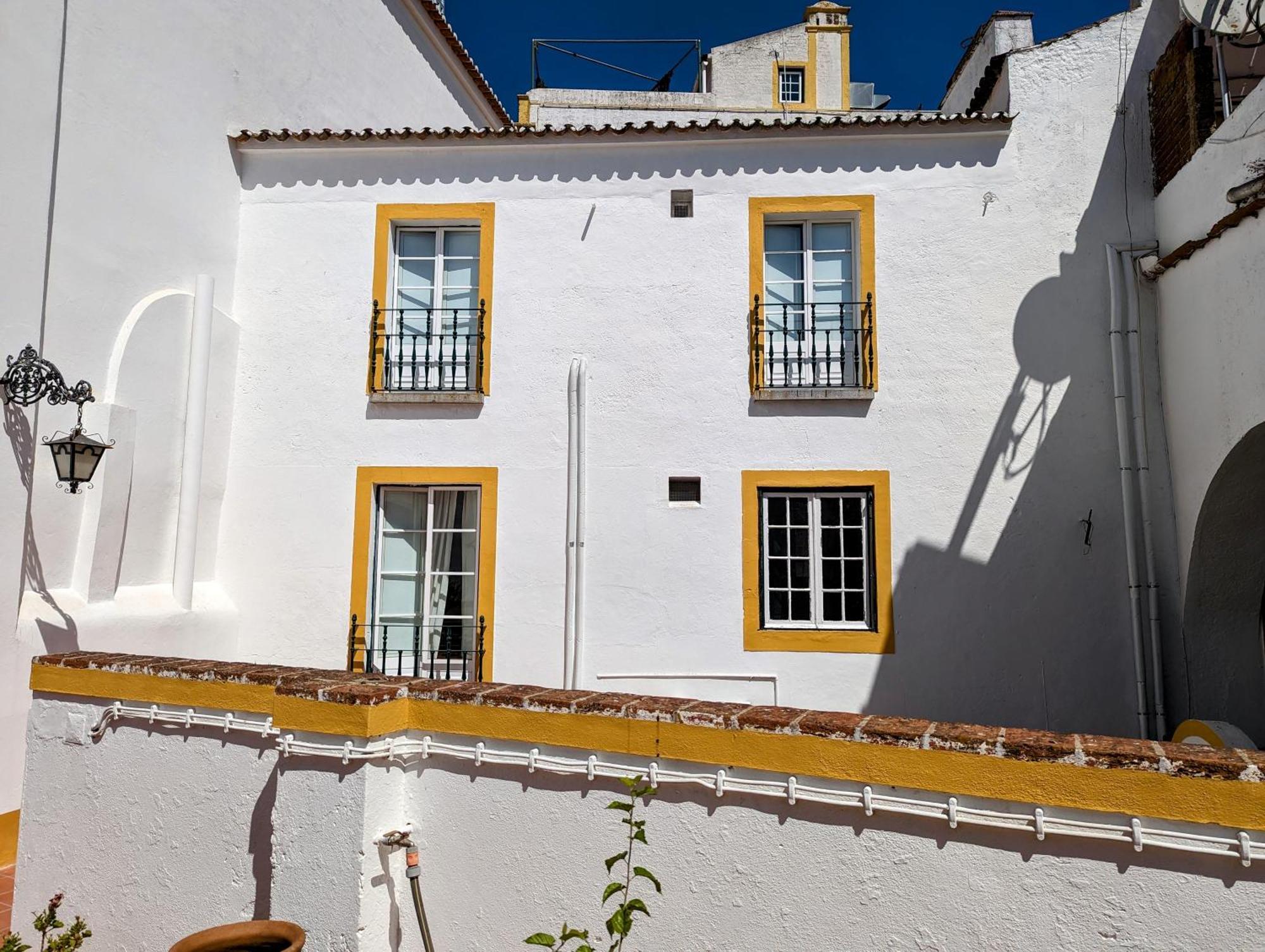 Hotel Solar De Monfalim Évora Extérieur photo