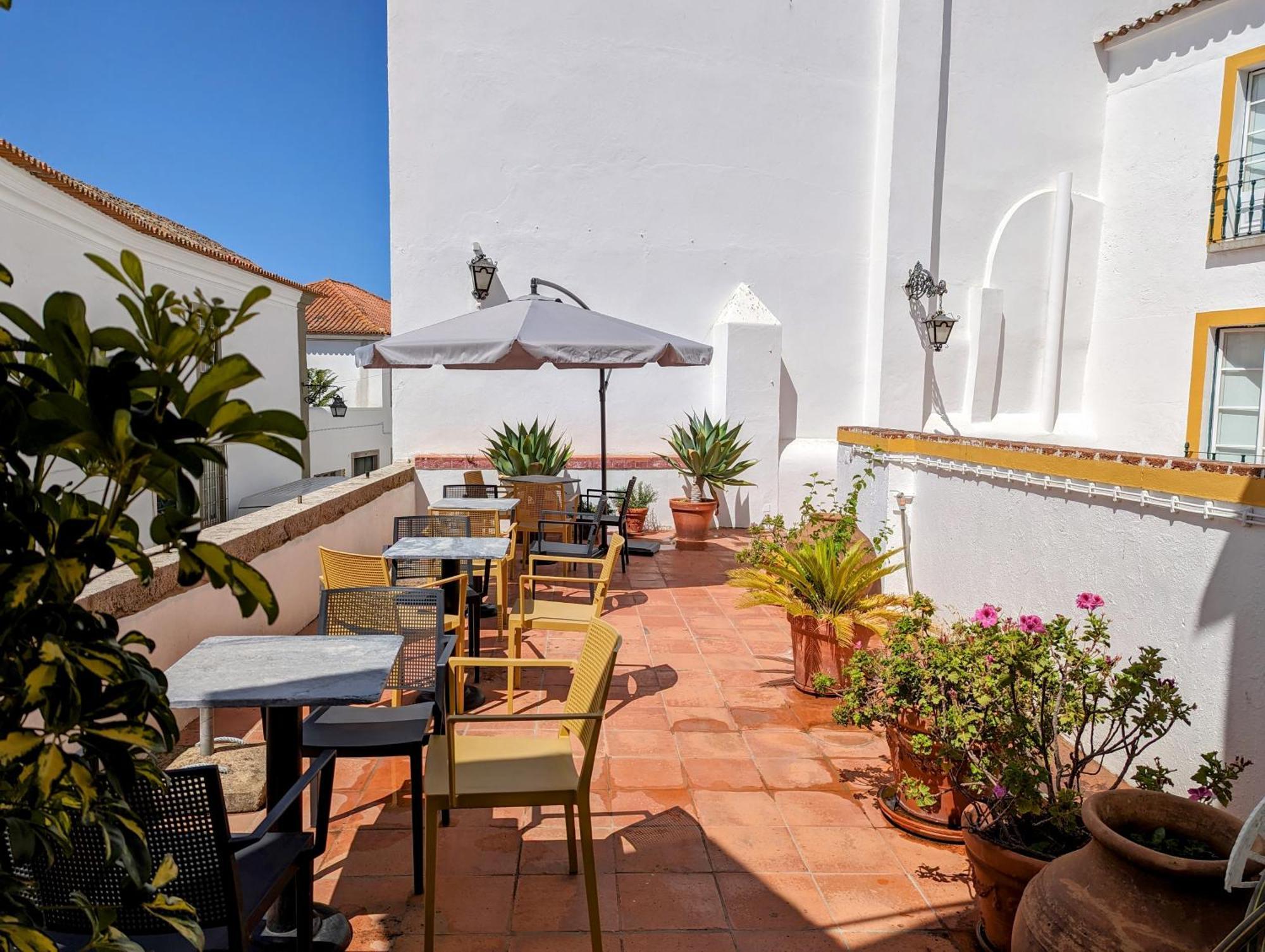 Hotel Solar De Monfalim Évora Extérieur photo